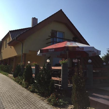 Zlota Rybka Lubniewice Hotel Buitenkant foto