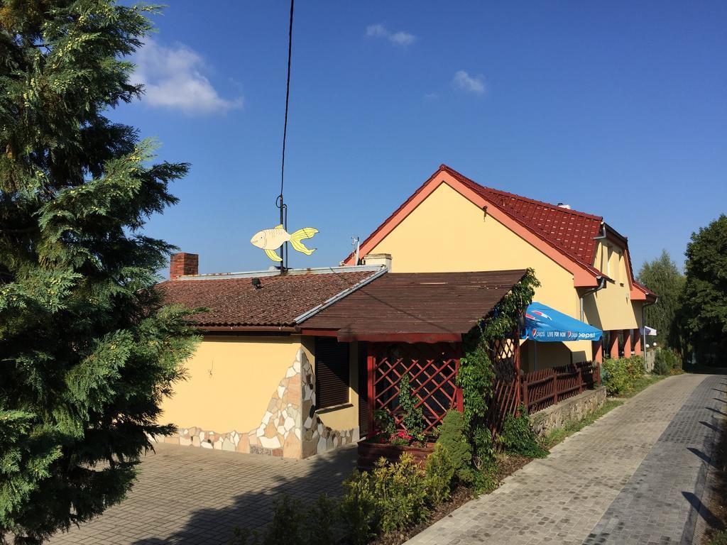 Zlota Rybka Lubniewice Hotel Buitenkant foto